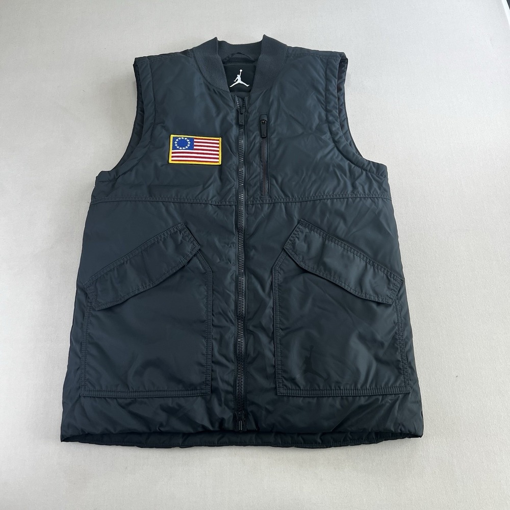 Jordan Brand Mens Down Puffer Vest Black Orange Lining USA Flag Patch Small - Picture 1 of 10